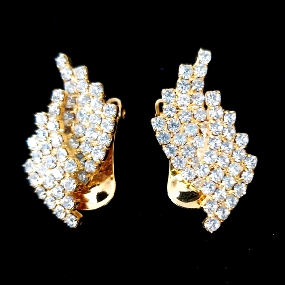 Vintage 1960s Special Occasion Rhinestone Goldtone Clip On Earrings - Picture 4 of 14